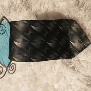 Essante 100% silk designer handcrafted necktie 60x4